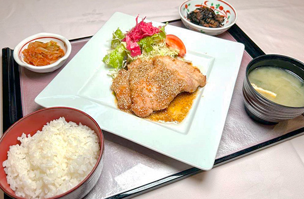 豚ロースの胡麻醤油焼き御膳